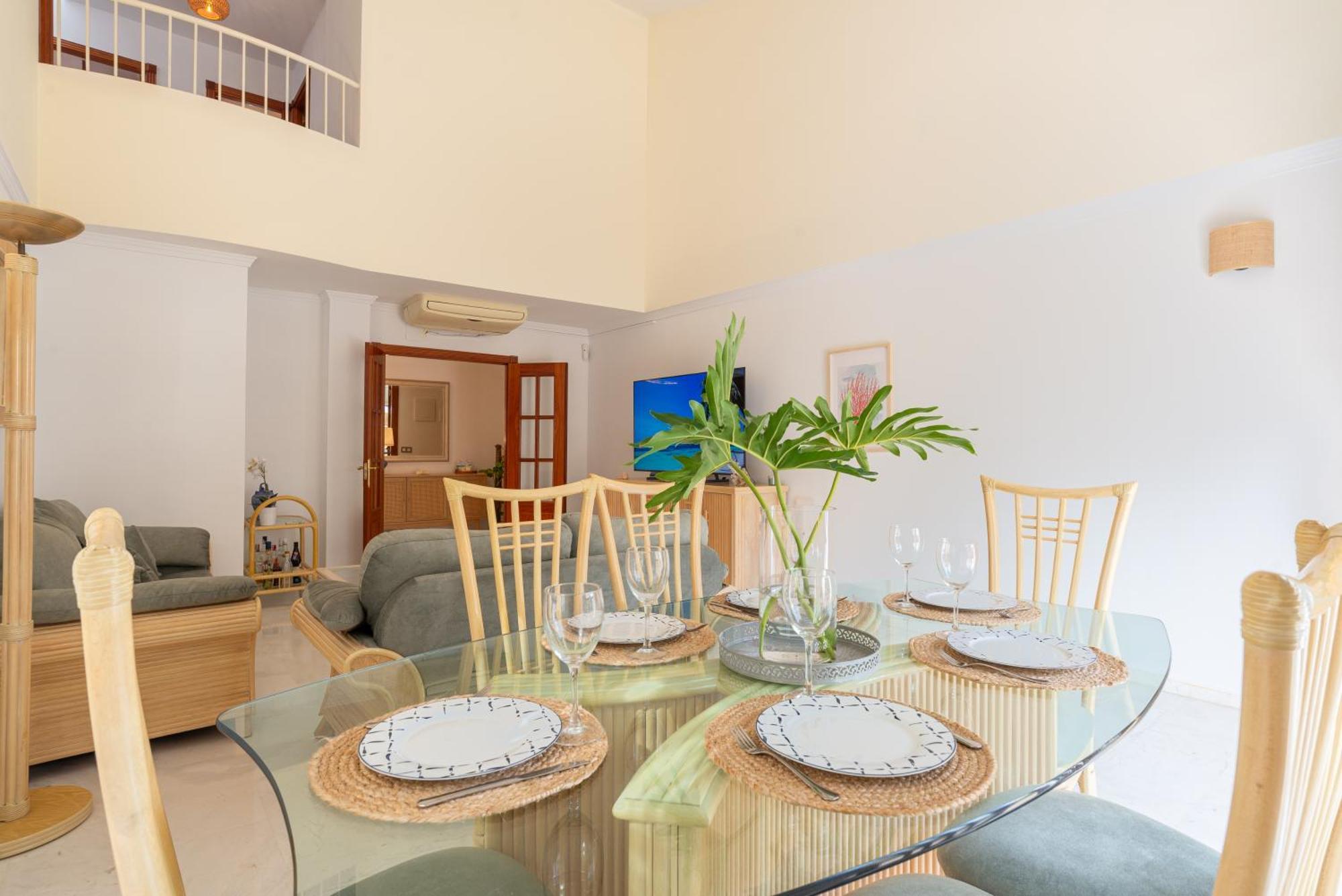 Villa Valentina - Renovated On Los Alamos Beach Torremolinos Buitenkant foto